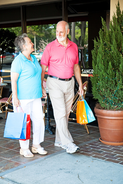 Shopping Seniors - Strolling - Фото, зображення