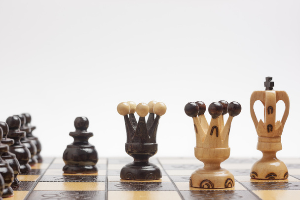 Stratégie et tactique dans un jeu d'échecs
 - Photo, image