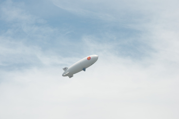 Тайська дирижабль в небо - Фото, зображення