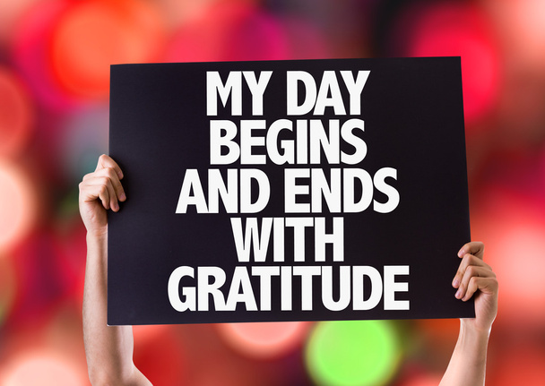Ma journée commence et se termine avec la carte de gratitude
 - Photo, image