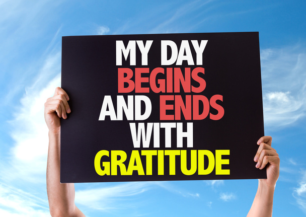 Мой день начинается и заканчивается с картой Gratitude
 - Фото, изображение