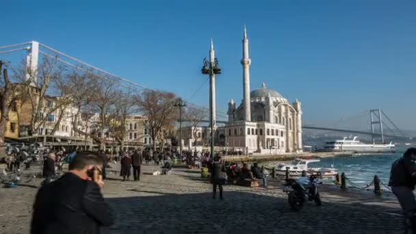 fotografování časosběrných, lidí, kteří jdou Ortaköy náměstí - Záběry, video