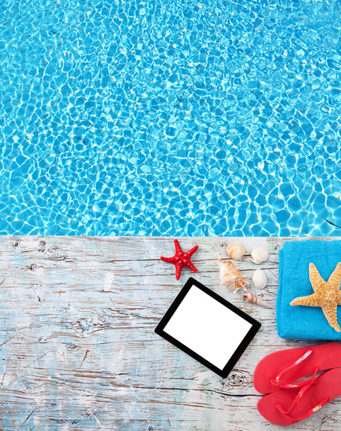 Summer concept with tablet and accessories - Foto, Bild