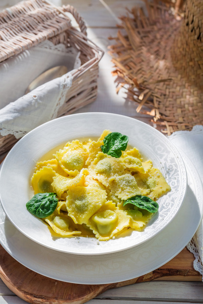 Tasty ravioli with ricotta and spinach - Foto, Imagen