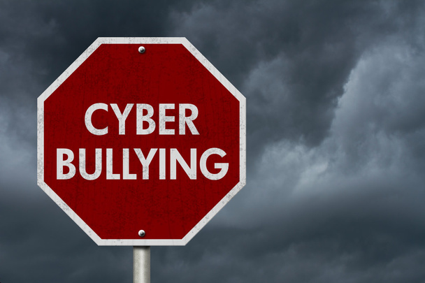 Sinal de estrada parar cyber bullying
 - Foto, Imagem