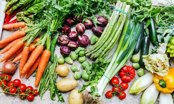 Fresh ripe vegetables - Фото, зображення