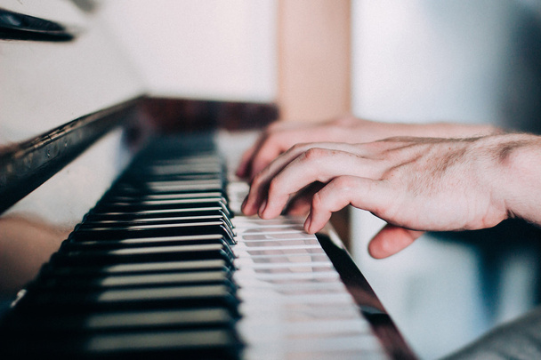 Hands of a piano player - Фото, изображение