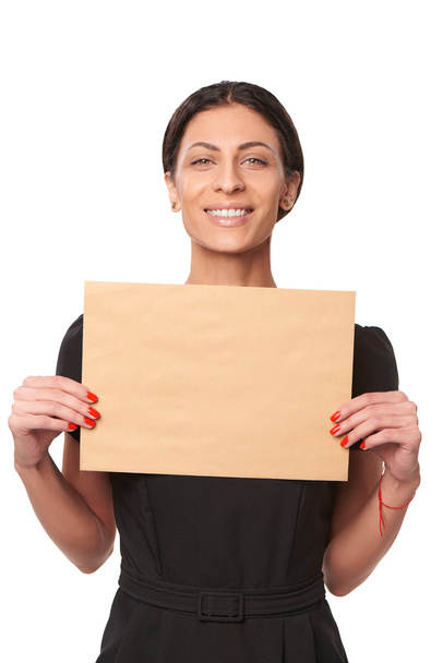 Smiling business woman showing envelope - Foto, Imagen