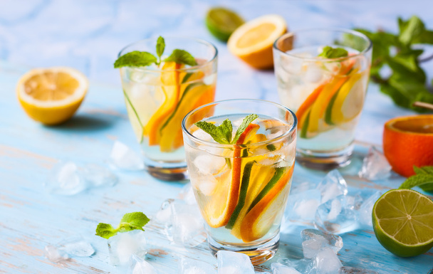  citrus water with mint  - Foto, Imagen