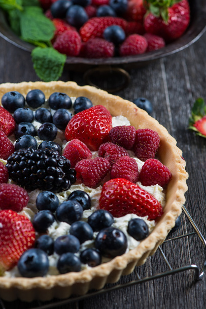 Domácí koláč s ovocem letní plody - Fotografie, Obrázek