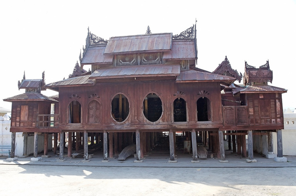 Shwe Yan Pyay Monastery - Photo, Image