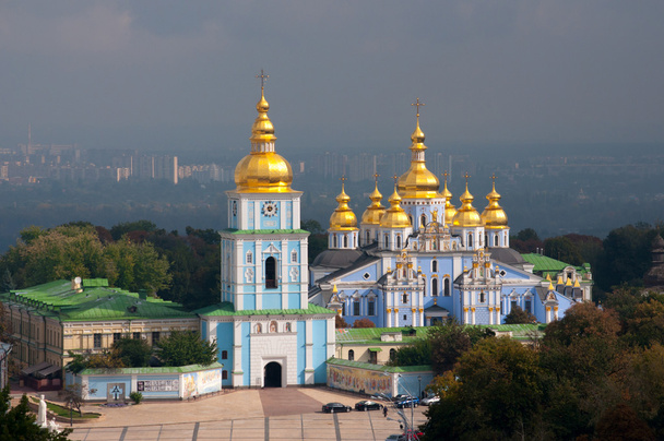 Monasterio de cúpula dorada de San Miguel en Kiev, Ucrania - Foto, Imagen