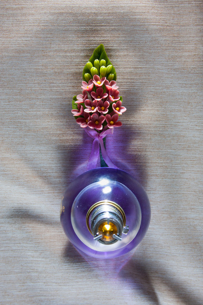   Düğün aksesuarları ile yaka çiçeği, parfüm şişe - Fotoğraf, Görsel