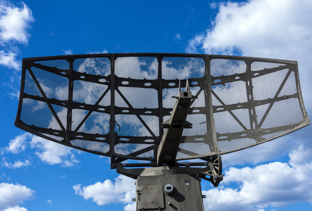 antena de radar
 - Foto, Imagen