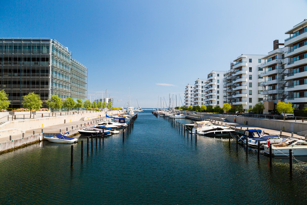 Marina and office buildings - Foto, afbeelding