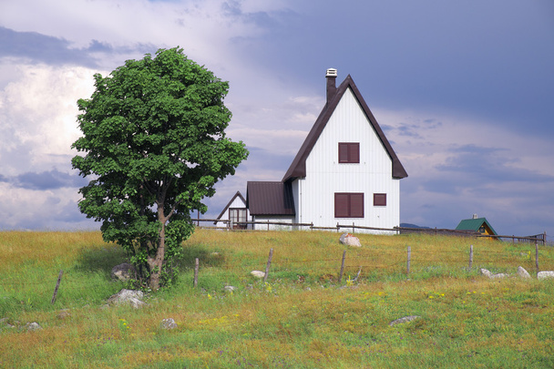 Λευκών Ορέων σπίτι στο Ζάμπλιακ, Μαυροβούνιο - Φωτογραφία, εικόνα