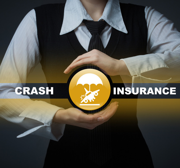 ビジネス保険の概念。事故のシンボルを保持している男を - 写真・画像
