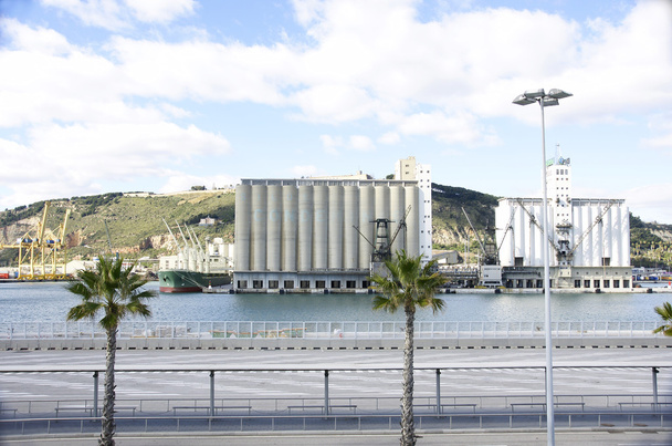 Storage building on a pier in the port - Photo, Image