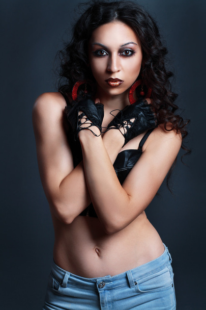 fashion model with  curly hair - Foto, imagen