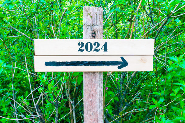 Yıl 2024 yön işareti - Fotoğraf, Görsel