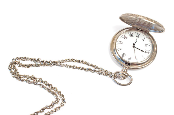 staré kapesní hodinky s řetězem izolovaných na bílém - Fotografie, Obrázek