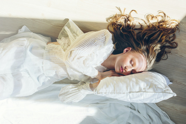 Sleeping woman portrait - Фото, зображення