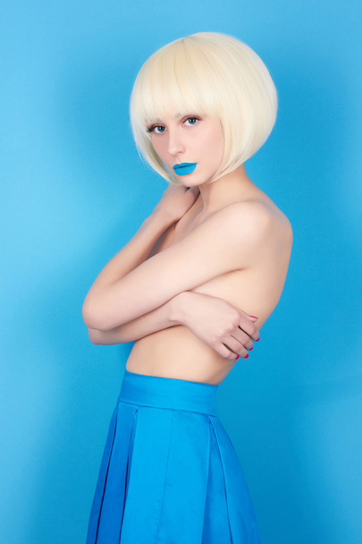 beautiful young woman with blue lips - Fotoğraf, Görsel