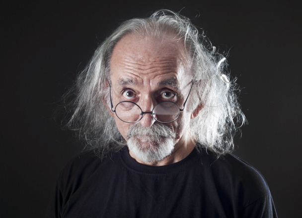 Idősebb férfi portréja - Fotó, kép