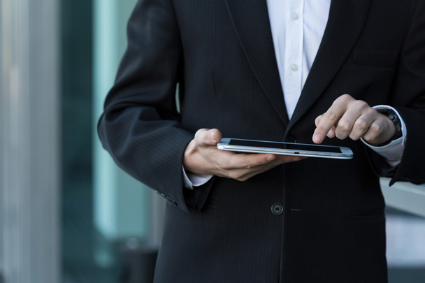 Businessman using tablet - Foto, Imagem