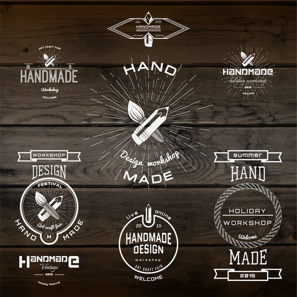 Emblemas artesanais logotipos e etiquetas para qualquer uso
 - Vetor, Imagem