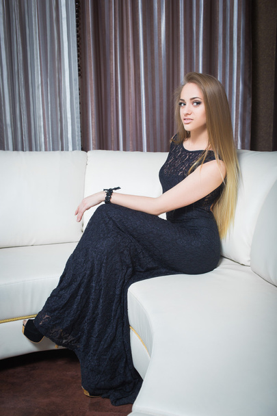 luxury girl in evening dress in beautiful settings - Фото, изображение