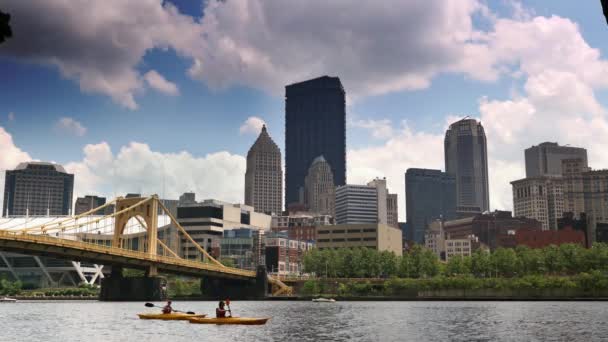 Un plano establecido de la ciudad de Pittsburgh
 - Imágenes, Vídeo