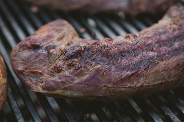 A húst a grill. sekély Dof. - Fotó, kép