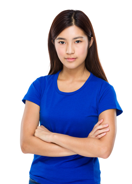 Азиатская девушка в голубой футболке
 - Фото, изображение