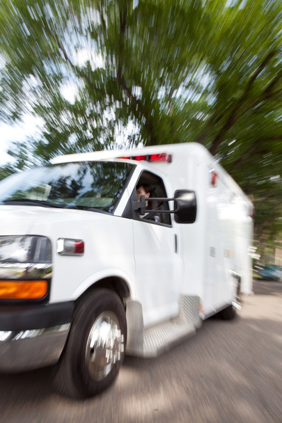 Emergenza di ambulanza
 - Foto, immagini