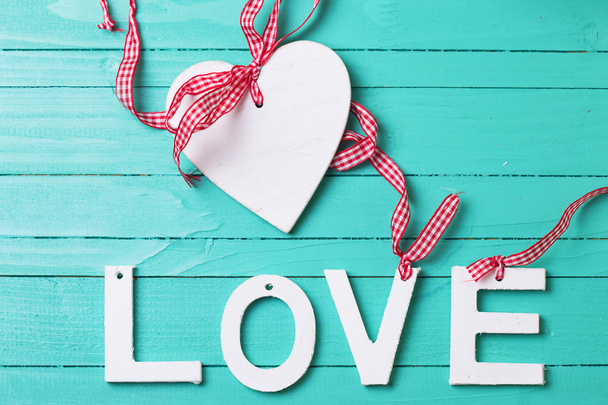 Word love and heart - symbols of love - Foto, immagini