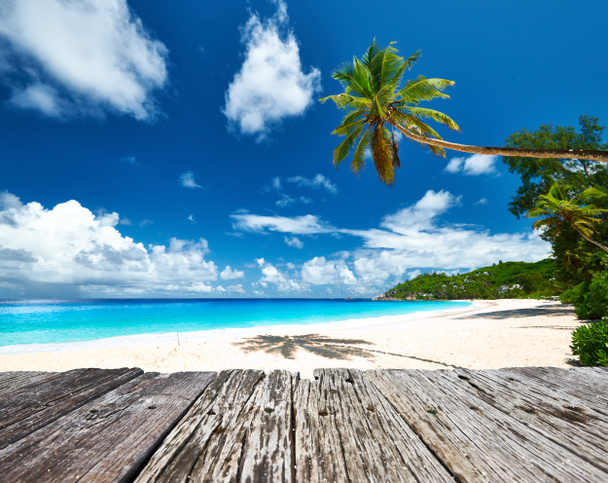Belle plage aux Seychelles
 - Photo, image