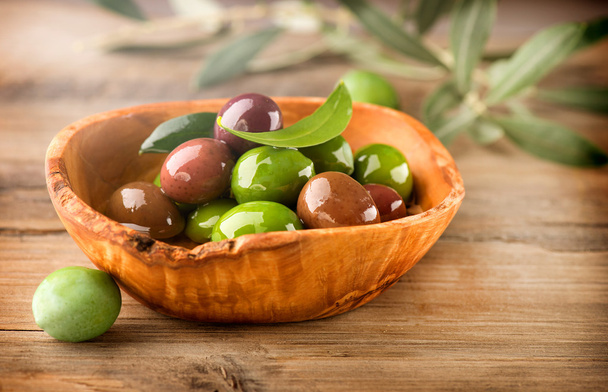 Olives and Olive Oil on   table - Fotoğraf, Görsel