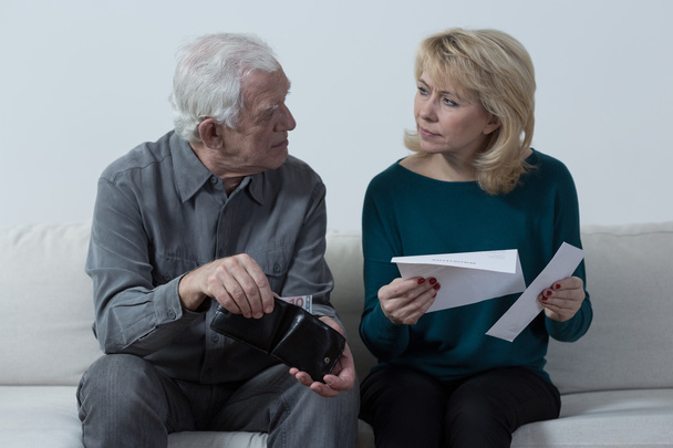 Old couple with financial difficulties - Zdjęcie, obraz