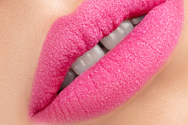 Βελούδο ροζ χείλη - Φωτογραφία, εικόνα