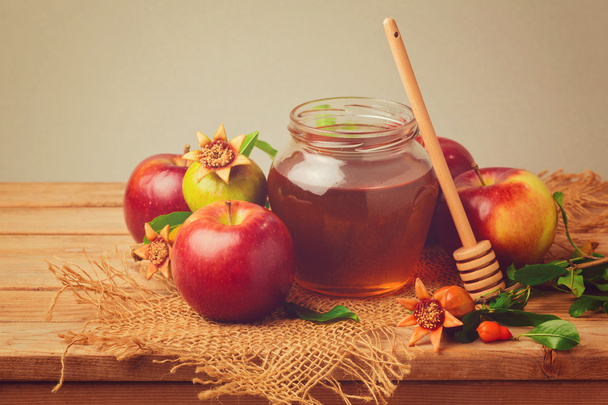Honey, apple and pomegranate - Photo, Image