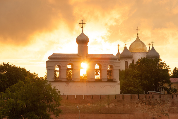 Glockenturm und St. Sophia-Kathedrale - Foto, Bild