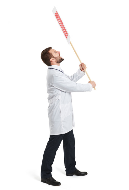 schreeuwende arts in witte mantel - Foto, afbeelding