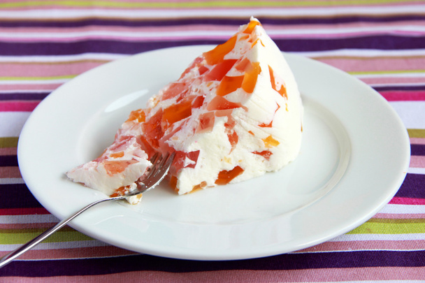 Gâteau à la gelée Bitoe steklo
 - Photo, image