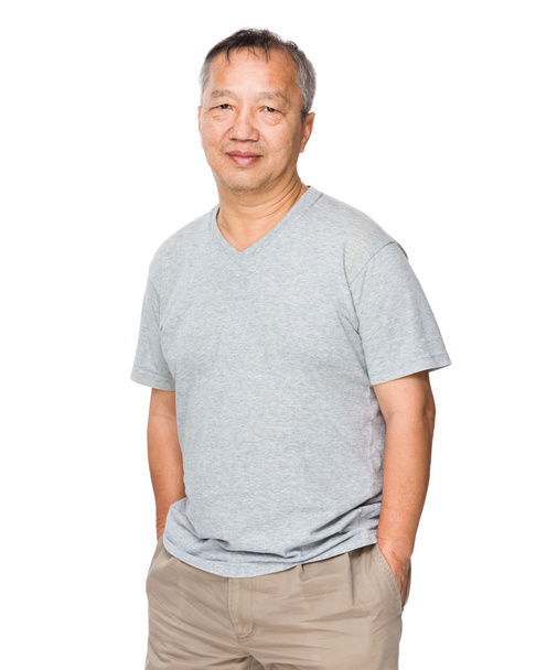 asiatischer alter Mann im grauen T-Shirt - Foto, Bild