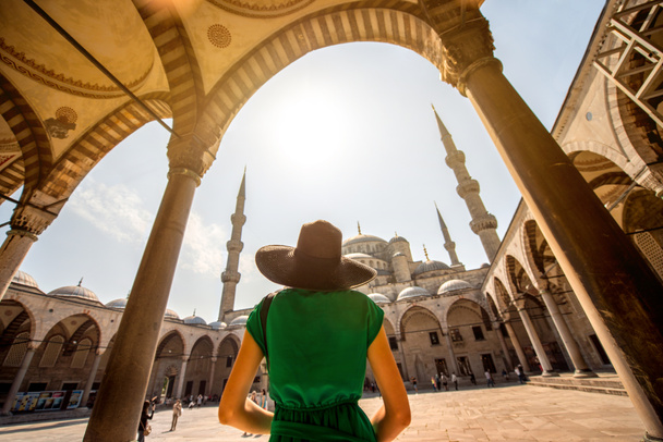 Közel a Kék mecset Isztambul nő - Fotó, kép