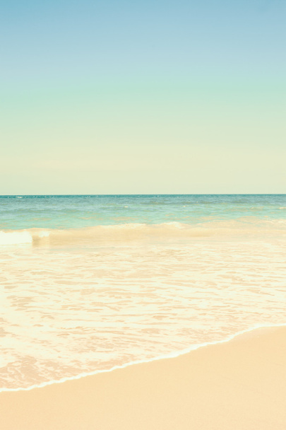 レトロなビーチの風景 - 写真・画像