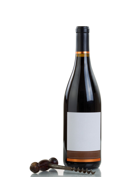 Красное вино бутылка и антикварный штопор изолированы на белой backgrou
 - Фото, изображение