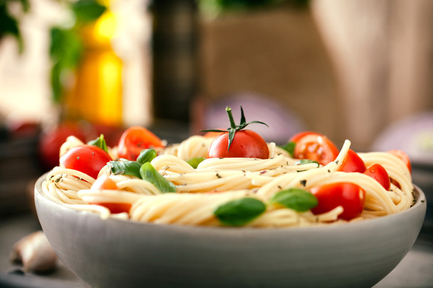 Pasta oliiviöljyn kanssa
  - Valokuva, kuva