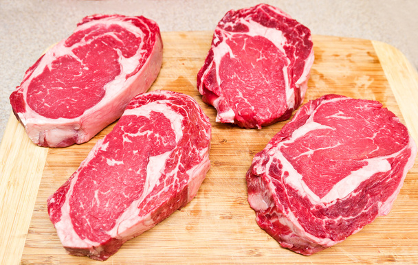 Rib Eye steaks - Foto, imagen